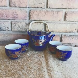 Vintage Cobalt blue kettle w 4 cups Japan